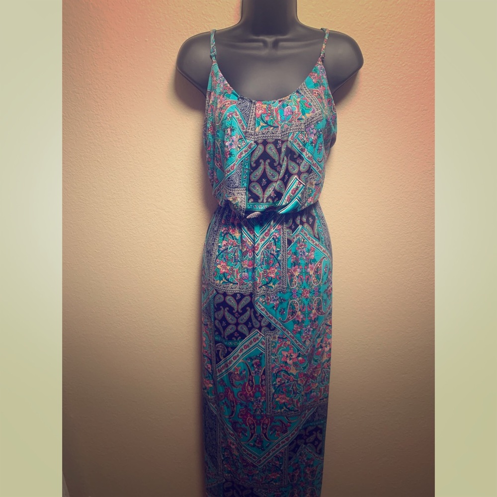 NWOT Maxi Dress Turquoise/Pink/Blue Size XL👗